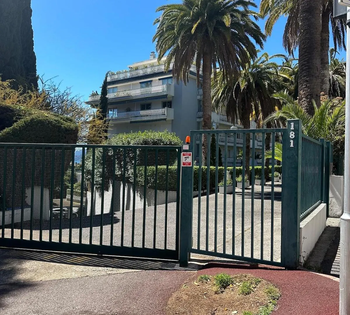 T2 With Garden And Parking Apartment Cannes