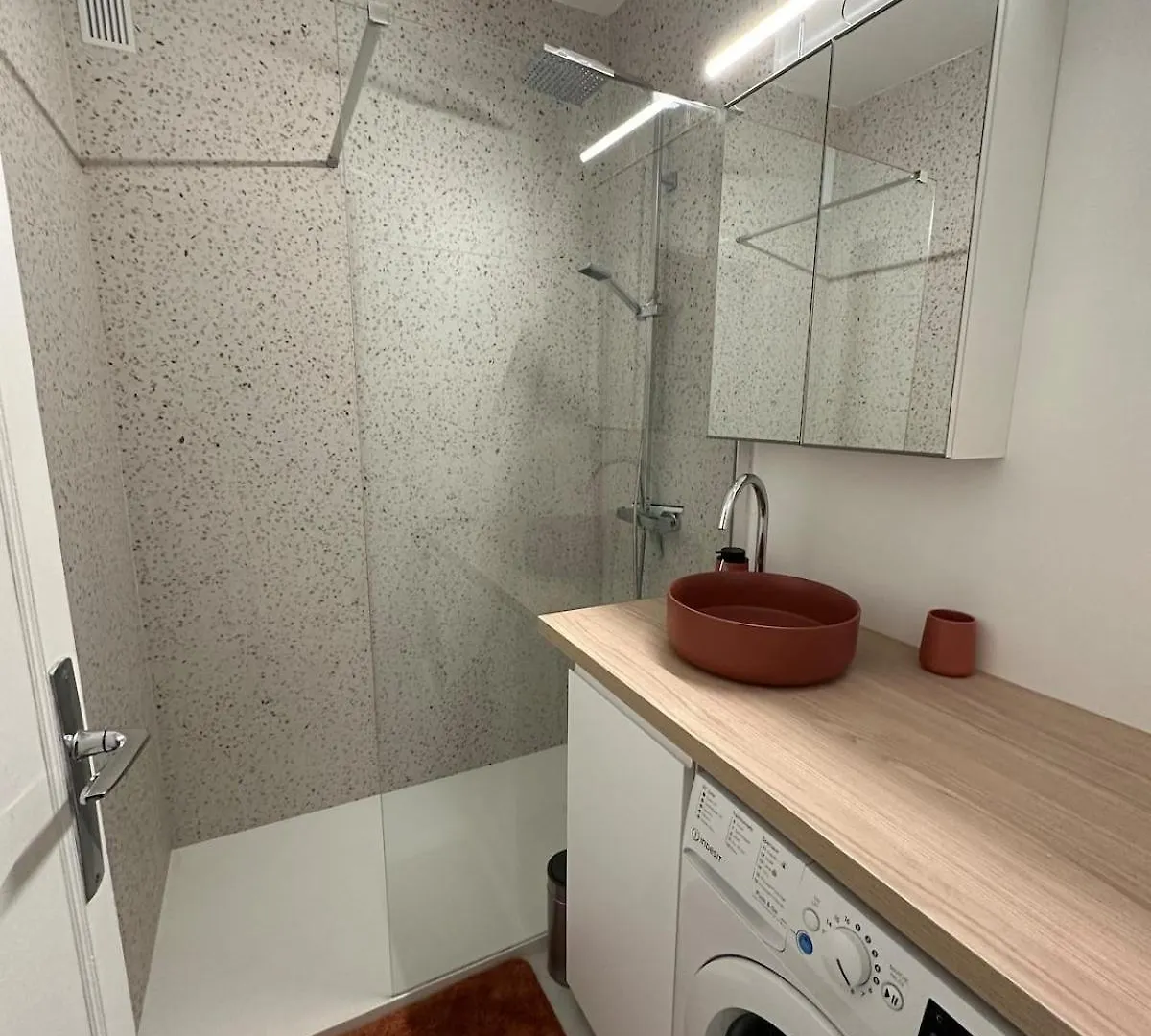T2 With Garden And Parking Apartment Cannes France